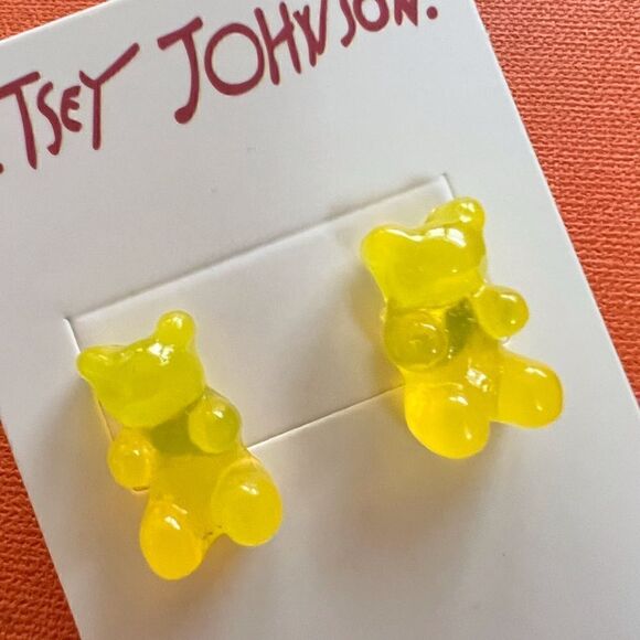 💛 Betsey Johnson lemon yellow gummy bear earrings 💛 - Picture 4 of 5